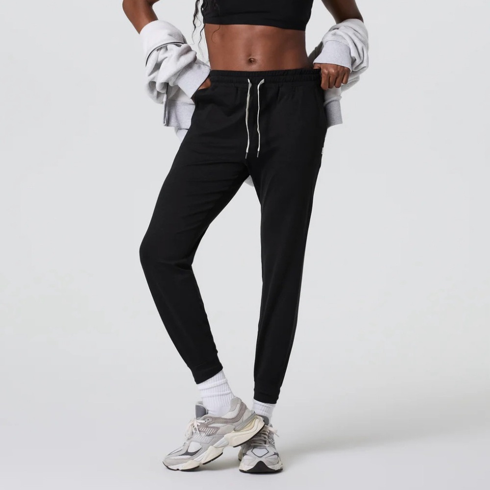 Vuori | Performance Jogger | Size S